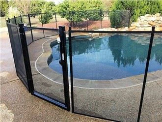 Oplocení bazénu Gate Latch